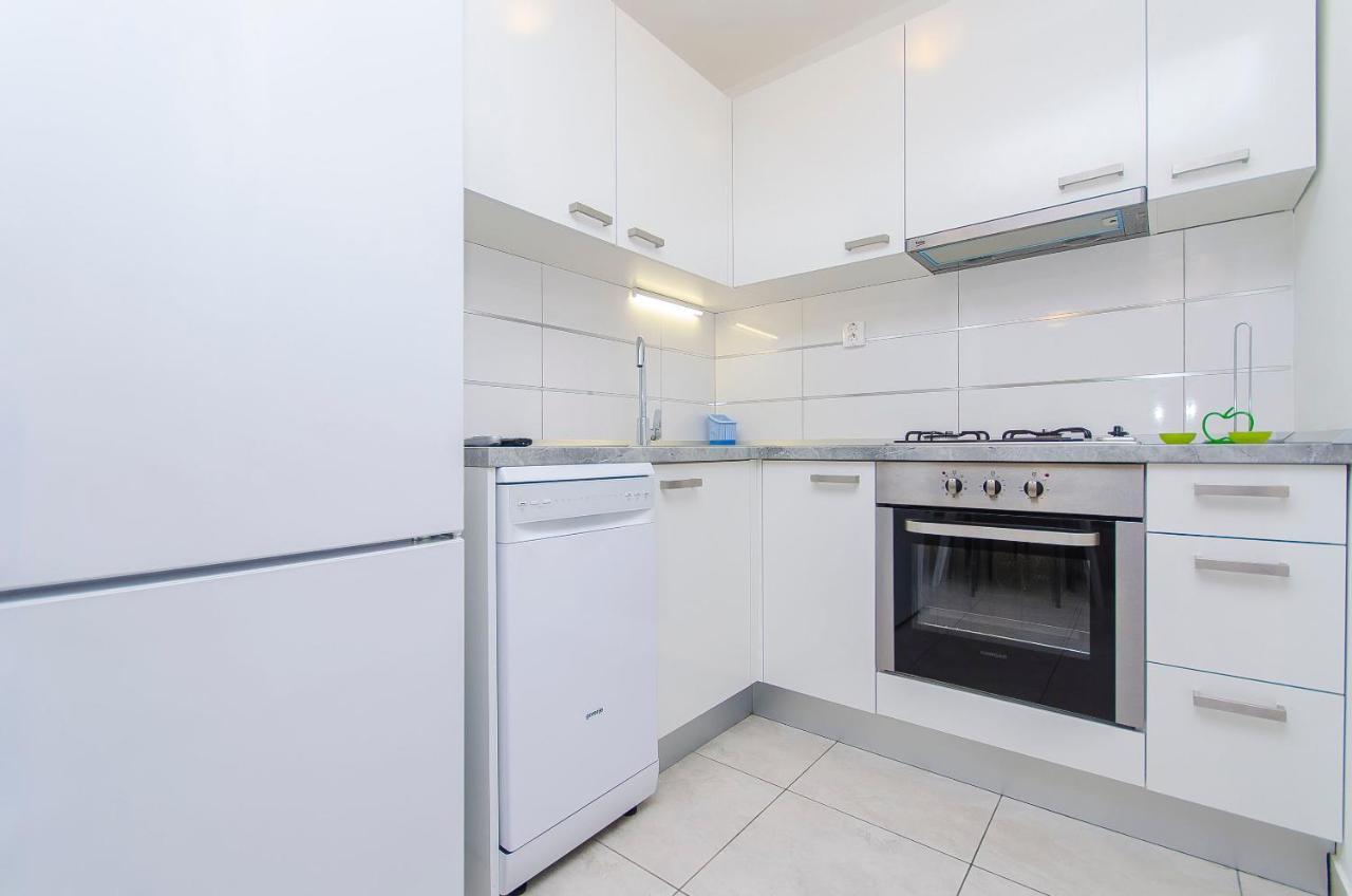 Apartments Milan Рогозница Экстерьер фото