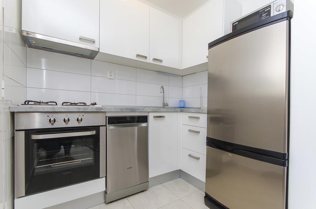 Apartments Milan Рогозница Экстерьер фото